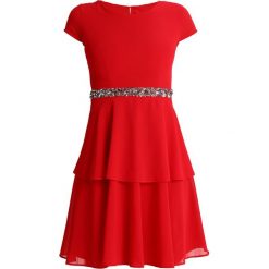 Young Couture by Barbara Schwarzer Sukienka koktajlowa red. Czerwone sukienki damskie koktajlowe marki Young Couture by Barbara Schwarzer, z poliesteru. Za 499,00 zł.