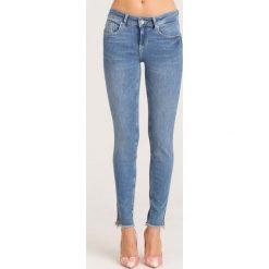 JEANSY EASY Liu Jo. Niebieskie jeansy damskie Liu Jo. Za 359,00 zł.