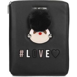 Love Moschino - Etui Damskie - JC5306PP16LK0000 Uni. Czarne etui damskie marki Love Moschino. Za 370,30 zł.
