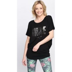Czarny T-shirt Just Be Nice. Czarne bluzki damskie Born2be, l. Za 19,99 zł.