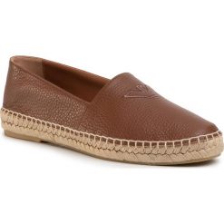 Espadryle EMPORIO ARMANI - X3S026 XF443 00021 Cuoio. Pomarańczowe espadryle damskie Emporio Armani, bez wzorów, ze skóry, bez obcasa, na płaskiej podeszwie. Za 889,00 zł.