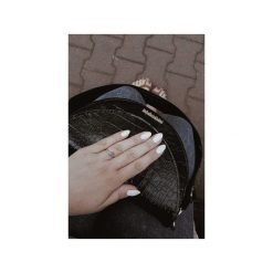 Skórzana FREYA s czarny krokodyl połysk GOLD. Czarne torebki klasyczne damskie Fabiola, bez wzorów, ze skóry, bez dodatków. Za 275,00 zł.