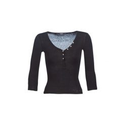 Bluzki Guess HELGA. Czarne bluzki damskie marki Guess, xl, z aplikacjami, bez kołnierzyka, bez rękawów. Za 159,20 zł.