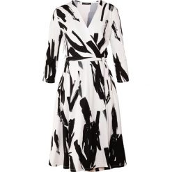 WEEKEND MaxMara URSOLA Sukienka z dżerseju weiss. Czarne sukienki damskie WEEKEND MaxMara, l, bez wzorów, z elastanu, bez kołnierzyka, bez rękawów. Za 819,00 zł.