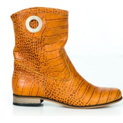 Wsuwane botki z tłoczeniem - skóra naturalna - model 270 - kolor brąz przypalany. Botki damskie Zapato, ze skóry, klasyczne, bez obcasa, bez zapięcia. Za 399,00 zł.