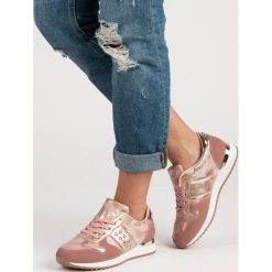 MODNE BUTY SPORTOWE. Czarne buty sportowe damskie Merg, bez wzorów, sportowe. Za 45,00 zł.