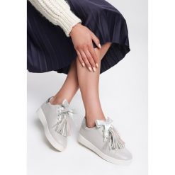 Szare Sneakersy Murmurous. Szare sneakersy damskie Renee, z satyny. Za 69,99 zł.