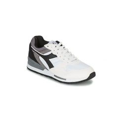 Buty Diadora INTREPID NYL. Białe trampki i tenisówki damskie Diadora, bez wzorów, bez zapięcia. Za 351,20 zł.