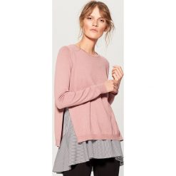 Sweter z bluzką - Różowy. Czerwone swetry klasyczne damskie Mohito, m. W wyprzedaży za 79,99 zł.