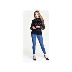 Elegancka ażurowa bluzka z koronkowym karczkiem i rękawami. Czarne bluzki damskie marki Bird, bez wzorów, z koronki, eleganckie, bez kołnierzyka, bez rękawów. Za 70,00 zł.