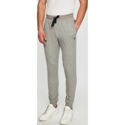 Emporio Armani - Spodnie. Szare spodnie męskie Emporio Armani, na co dzień, m, bez wzorów, z elastanu, casualowe. W wyprzedaży za 249,90 zł.