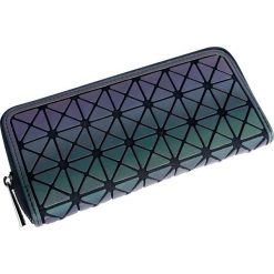 Banned Alternative Prism Holographic Portfel czarny. Czarne portfele damskie marki Banned Alternative, z aplikacjami. Za 99,90 zł.
