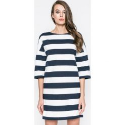 Sukienki: Tommy Jeans – Sukienka