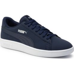 Sneakersy PUMA - Smash V2 Buck 365160 15 Peacoat/Puma Silver/White. Niebieskie sneakersy męskie Puma, bez zapięcia. W wyprzedaży za 139,99 zł.