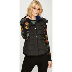 Desigual - Kurtka. Czarne kurtki damskie Desigual, bez wzorów, z bawełny, krótkie. W wyprzedaży za 319,90 zł.