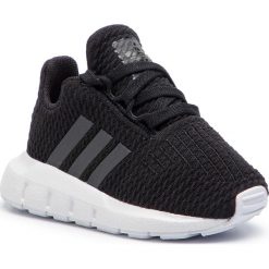 Buty adidas - Swift Run I CG6923 Cblack/Whiteb/Ftwwht. Czarne półbuty dziewczęce Adidas, na sznurówki. Za 199,00 zł.