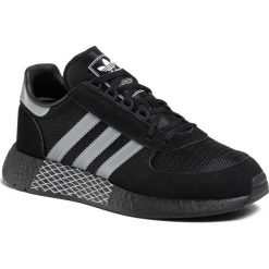Buty adidas - Marathon Tech EF4398 Cblack/Silvmt/Ftwwht. Czarne półbuty męskie Adidas, na co dzień, bez wzorów, ze skóry, bez zapięcia. W wyprzedaży za 379,00 zł.