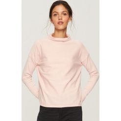 Sweter z niską stójką - Różowy. Czerwone swetry klasyczne damskie Reserved, l, ze stójką. Za 69,99 zł.