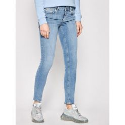 Jeansy Slim Fit Liu Jo UXX032 D4057. Niebieskie jeansy damskie Liu Jo, bez wzorów, z jeansu. W wyprzedaży za 309,00 zł.