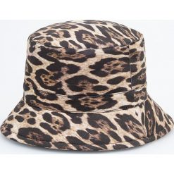 Kapelusz bucket hat w panterkę - Brązowy. Pomarańczowe kapelusze damskie marki Reserved, bez wzorów. Za 59,99 zł.