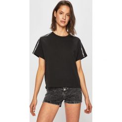 Levi's - Top. Czarne bluzki damskie Levi's®, s, bez wzorów, z bawełny, z okrągłym kołnierzem. W wyprzedaży za 59,90 zł.