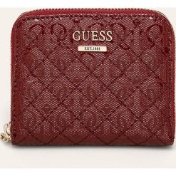 Guess Jeans - Portfel. Brązowe portfele damskie Guess Jeans, z aplikacjami, z jeansu. Za 219,90 zł.