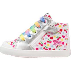 Geox KILWI GIRL Tenisówki i Trampki wysokie white/multicolor. Białe trampki chłopięce Geox, z materiału. Za 239,00 zł.