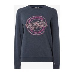 O'Neill Essentials Bluza Niebieski. Niebieskie bluzy damskie O'Neill, s, z haftami, z bawełny, bez rękawów, bez kaptura. Za 223,95 zł.