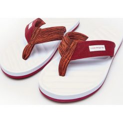 Japonki - Biały. Białe klapki męskie Cropp, bez wzorów. Za 39,99 zł.