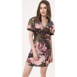 Różowa Sukienka Patterned. Różowe sukienki damskie Born2be, na co dzień, s, w paski, z koronki, bez kołnierzyka, bez rękawów, proste. Za 39,99 zł.