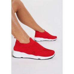 Czerwone Buty Sportowe Neadelia. Czerwone buty sportowe damskie Renee, bez wzorów, sportowe. W wyprzedaży za 74,99 zł.