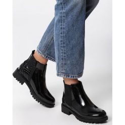 Czarne Botki Maliyah. Czarne botki damskie Born2be, ze skóry, eleganckie, z okrągłym noskiem, bez obcasa, na obcasie, na zamek. Za 109,99 zł.