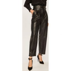 Twinset - Spodnie. Brązowe spodnie damskie Twinset, s, z haftami, z poliesteru, casualowe. Za 629,90 zł.