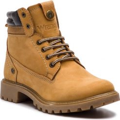 Trapery WRANGLER - Creek WL182500 Tan Yellow 24. Żółte trapery damskie Wrangler, ze skóry. W wyprzedaży za 269,00 zł.