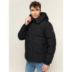 Kurtka puchowa TOMMY HILFIGER Heavy Canvas MW0MW12136. Czarne kurtki męskie TOMMY HILFIGER, m, bez wzorów, z poliesteru, bez kaptura. W wyprzedaży za 939,00 zł.