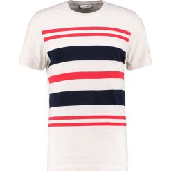 Samsøe & Samsøe ALF Tshirt z nadrukiem racing red. Czerwone koszulki polo męskie marki Samsøe & Samsøe, m, z nadrukiem, z bawełny. Za 239,00 zł.