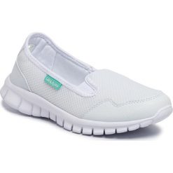 Tenisówki KAPPA - Gomera 242124 White/Mint 1037. Białe półbuty damskie Kappa, bez wzorów, z gumy, bez zapięcia. Za 159,00 zł.