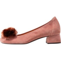 Unisa LENEO Czółenka old pink. Różowe buty ślubne damskie Unisa, z materiału. Za 419,00 zł.