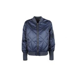 Kurtki krótkie Calvin Klein Jeans J20J201238 / Opal Quilted Bomber. Niebieskie kurtki damskie Calvin Klein Jeans, bez wzorów, z jeansu, krótkie, bez kaptura. Za 499,00 zł.