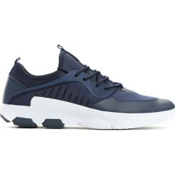 Granatowe Buty Sportowe The Flood. Niebieskie buty sportowe męskie Born2be, z materiału, na sznurówki. Za 99,99 zł.