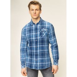 Koszula Guess Jefferson M01H46 WCK30. Niebieskie koszule męskie Guess, m, z aplikacjami, z bawełny, casualowe, bez kołnierzyka, bez rękawów. W wyprzedaży za 339,00 zł.