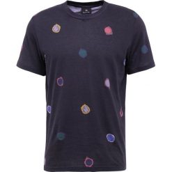 PS by Paul Smith MENS REGULAR FIT Tshirt z nadrukiem black. Czarne koszulki męskie marki PS by Paul Smith, s, z nadrukiem, z bawełny, bez kołnierzyka. Za 399,00 zł.