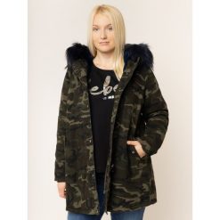 Kurtka zimowa Persona by Marina Rinaldi 1083079. Zielone kurtki damskie Persona by Marina Rinaldi, na zimę, bez wzorów, z bawełny, marine, bez kaptura. W wyprzedaży za 719,00 zł.