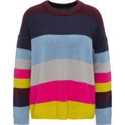 Sweter "Sibylla" ze wzorem. Swetry damskie Broadway NYC, s, w paski, ze splotem, bez rękawów, bez kaptura. W wyprzedaży za 129,95 zł.