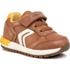 Sneakersy GEOX - B Alben B. B B943CB 0CL54 C6054 M Brandy. Pomarańczowe trampki chłopięce Geox, bez wzorów, ze skóry ekologicznej, na rzepy. W wyprzedaży za 159,00 zł.