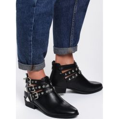 Czarne Botki Katelyn. Czarne botki damskie Renee, z jeansu, bez obcasa, na obcasie, z paskami. Za 119,99 zł.