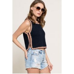 Pepe Jeans - Top. Szare topy damskie Pepe Jeans, m, z bawełny, z okrągłym kołnierzem. W wyprzedaży za 129,90 zł.