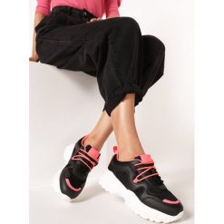 Czarne Sneakersy Acalenia. Czarne buty sportowe damskie Born2be, bez wzorów, sportowe. Za 89,99 zł.