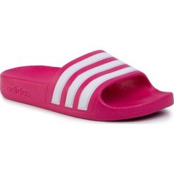 Klapki adidas - adilette Aquak EF1749 Reamag/Ftwwht/Reamag. Różowe sandały dziewczęce Adidas, z tworzywa sztucznego, bez zapięcia. Za 69,00 zł.