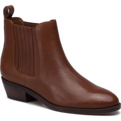 Sztyblety LAUREN RALPH LAUREN - Ericka 802755633002 Polo Tan. Pomarańczowe kozaki damskie Lauren Ralph Lauren, na imprezę, ze skóry ekologicznej, bez obcasa, na obcasie, bez zapięcia. W wyprzedaży za 359,00 zł.